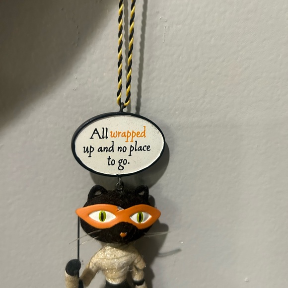 2 Hallmark sassy Cat ornament - Picture 8 of 9
